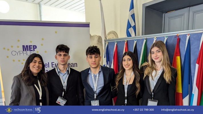 ES EYP Club Shines at the National Model European Parliament Session